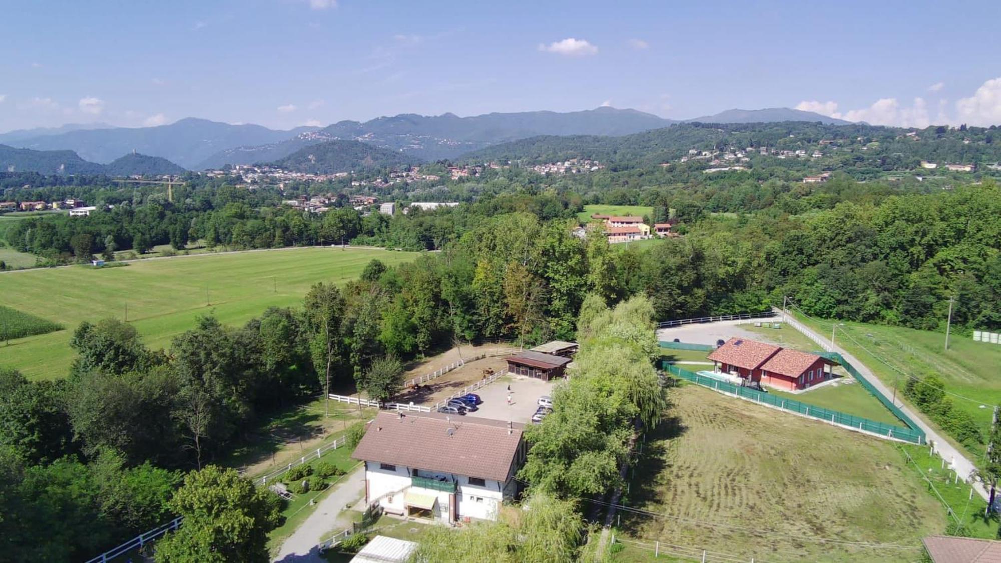 Agriturismo La Fornace Centro Ippico Como Exterior photo